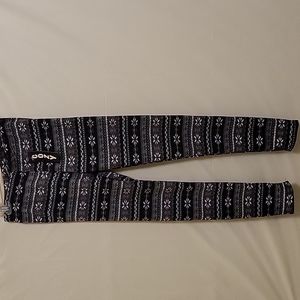 New With Tags. Cozy Leggings with fleece lining.